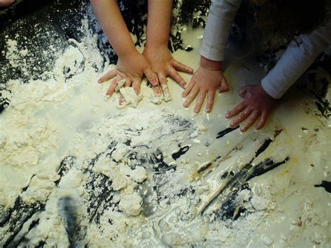 Autumn Gloop Early Years に対する画像結果