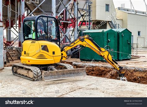 Trial Pits Mini Excavator に対する画像結果