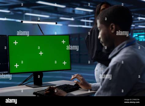 Toradh íomhá ar Checking a Computer for Issues Image