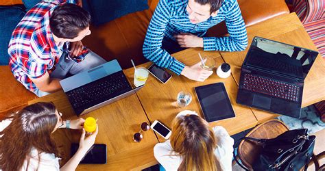 Afbeeldingsresultaten voor Young Person Using Computer