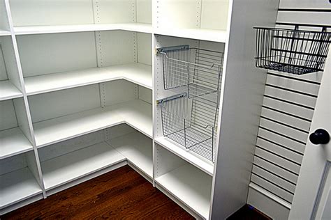 Walk-In Pantry Closet に対する画像結果