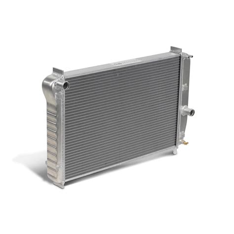 How to Replace Radiator On 2001 C5 に対する画像結果