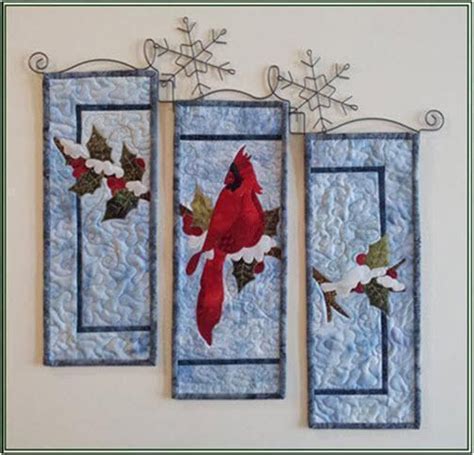 Afbeeldingsresultaten voor How to Make a Quilt Using a Christmas Cardinal Panel