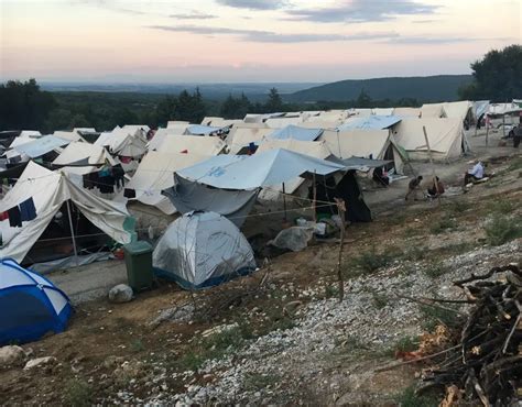 Afbeeldingsresultaten voor Refugees Camp in Greece Map