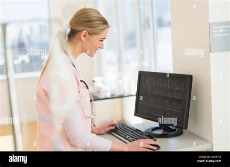 Computer Nurse に対する画像結果