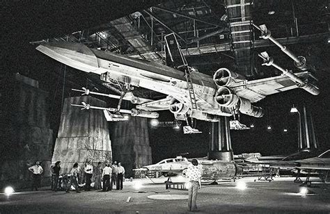 Toradh íomhá ar X-Wing Under