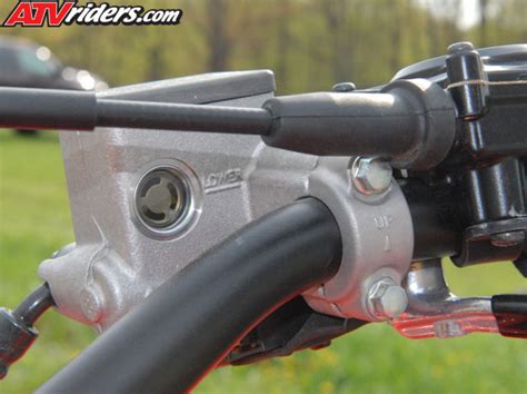 Toradh íomhá ar Brake Fluid ATV Check