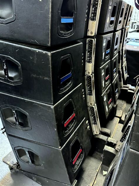 Line Array Cart に対する画像結果