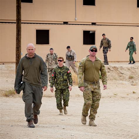 Toradh íomhá ar Ttecg USMC Logo