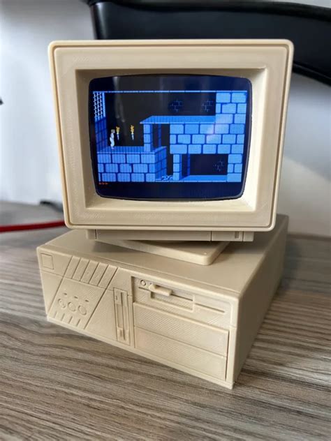 Afbeeldingsresultaten voor Retro Raspberry Pi Case