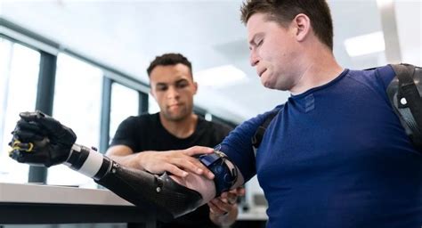 Robotics Engineer に対する画像結果