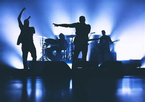 Angels and Airwaves Love に対する画像結果