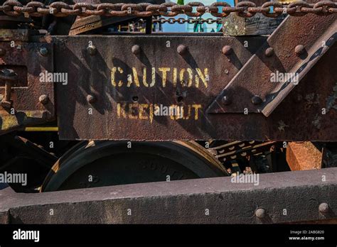 Rust Keep Out Sign に対する画像結果
