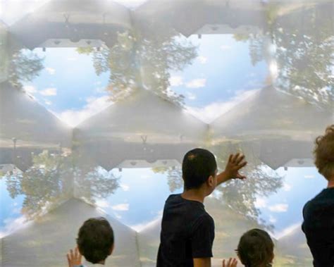 Toradh íomhá ar Large Inflatable Camera