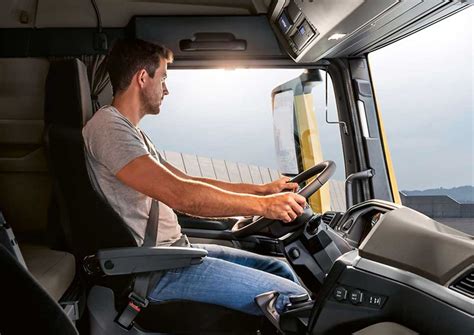 Power Distribution Module Man TGX に対する画像結果