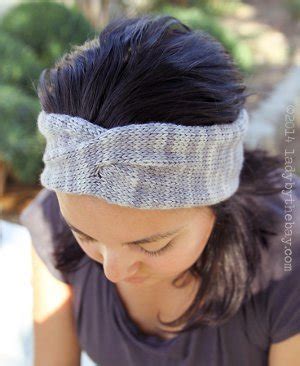 Twisted Headband Knitting Pattern | AllFreeKnitting.com