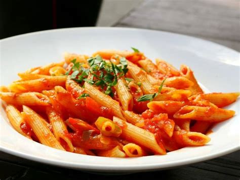 Italian Pasta Main Course എന്നതിനുള്ള ഇമേജ് ഫലം