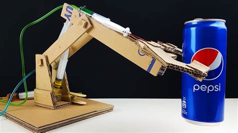 Robotic Arm Design Cardbord に対する画像結果