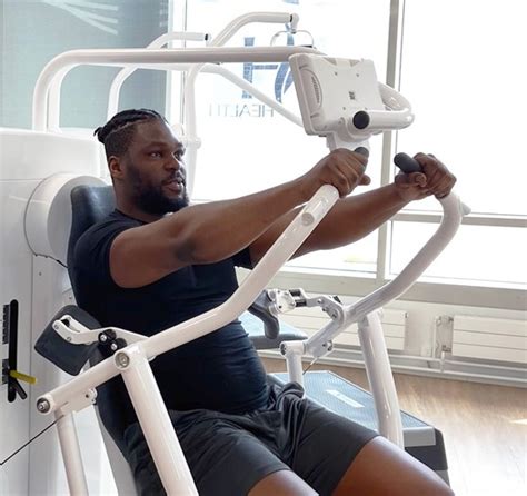 Selectable Chest Press Machine-க்கான படிம முடிவு