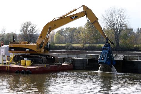 Afbeeldingsresultaten voor Dredging Vessels