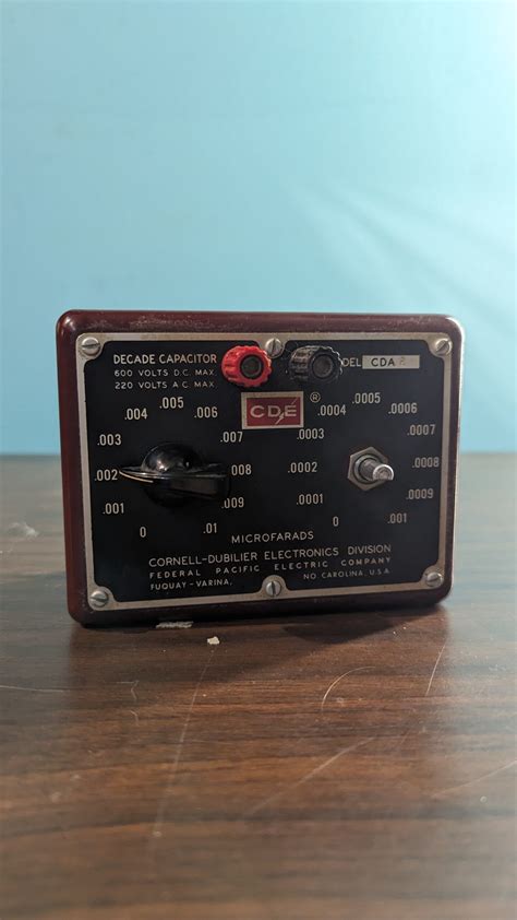 Toradh íomhá ar Decade Capacitor Function