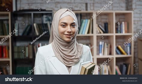 Bildergebnis für Islamic Library People