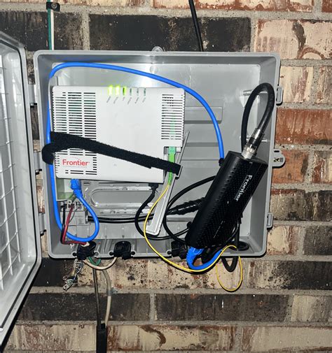 Toradh íomhá ar Connection Box Side View