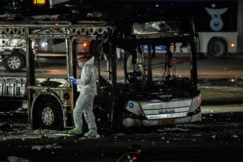 Toradh íomhá ar Mega Bus Explosion