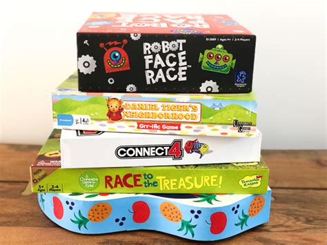 Résultat d’images pour Stack of Game Boxes