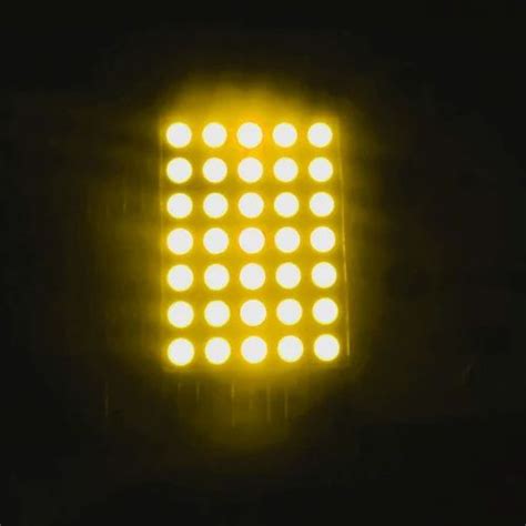 Toradh íomhá ar 5X7 LED Matrix