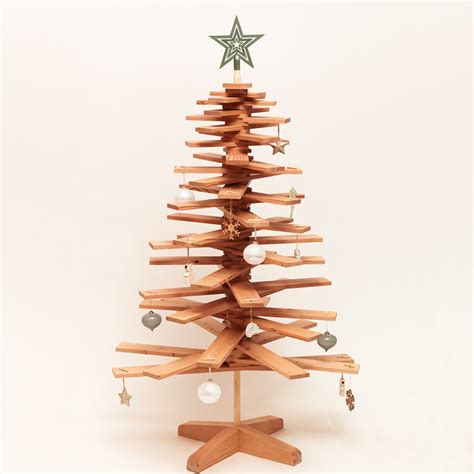 Recycled Wood Christmas Tree に対する画像結果