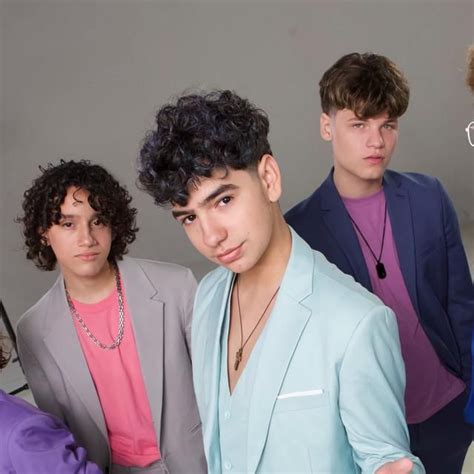 Afbeeldingsresultaten voor Menu Do Hold Me Album