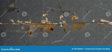 Toradh íomhá ar Rusty Metal Rectangle