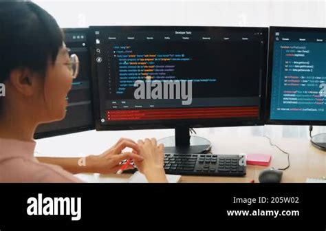 Programming Code in Complex Shapes Aesthetics ਲਈ ਪ੍ਰਤੀਬਿੰਬ ਨਤੀਜਾ