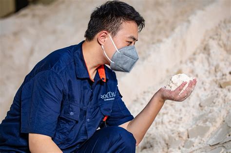 Information About How Glass Is Made に対する画像結果