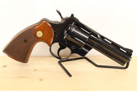 Toradh íomhá ar Colt Python 357 Pieces