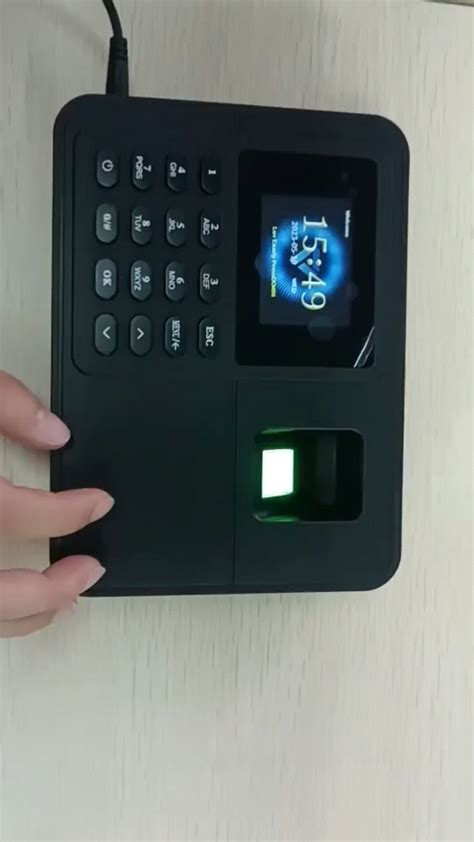 Afbeeldingsresultaten voor First Invented Biometric Attendance Scanner
