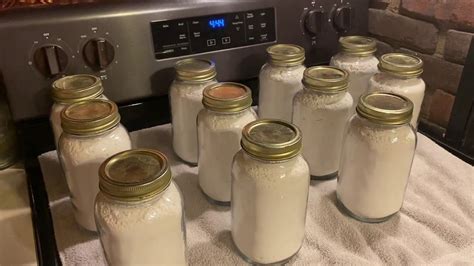 Afbeeldingsresultaten voor How to Store Flour Long-Term