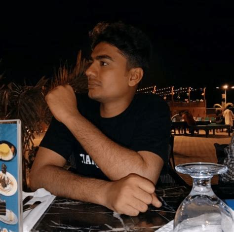 Toradh íomhá ar HTML/Text Bottom to Top Direction