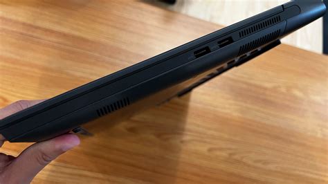 Image result for Alienware M 17 R5 AMD Fan