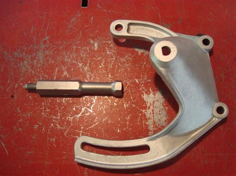 AMC 360 Alternator Bracket に対する画像結果