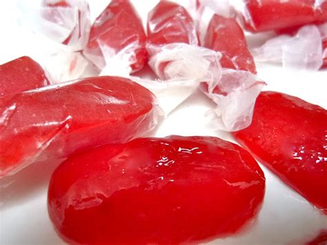 Toradh íomhá ar Candy Cane Meringue Cookies