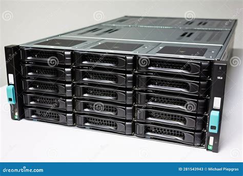 Iteration of Data Storage Hardware に対する画像結果