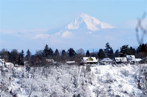 Image result for Oregon Cascade Snow