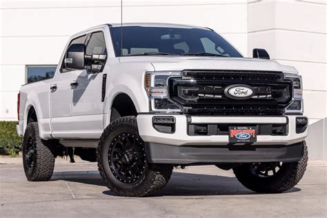 Toradh íomhá ar 2021 Ford F 250 Platinum