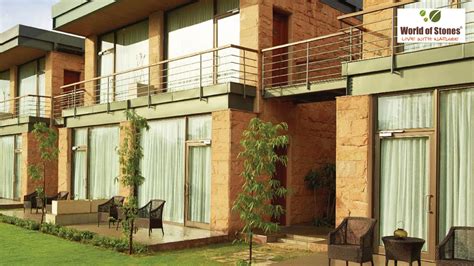 Afbeeldingsresultaten voor Column Stone Cladding Restaurant