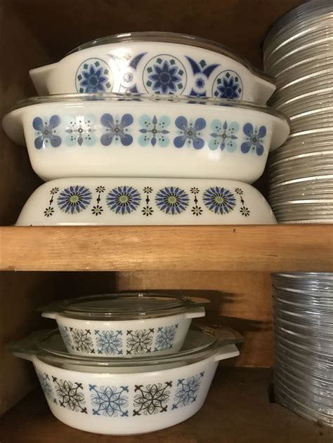 Antique Pyrex Bakeware に対する画像結果