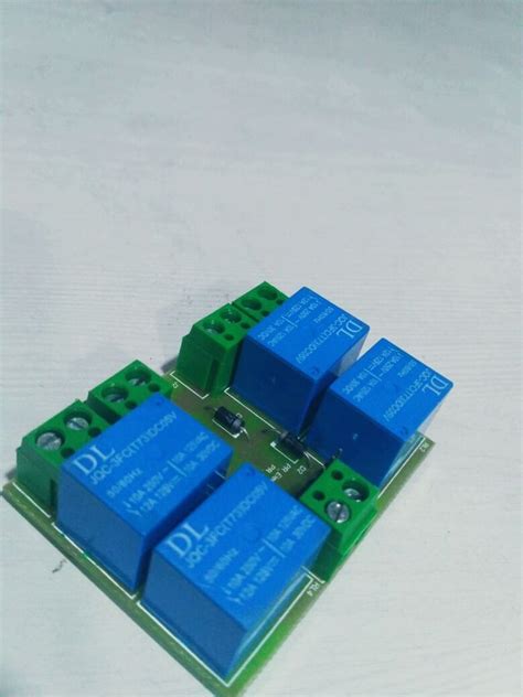 4 Channel Relay Module PNG に対する画像結果