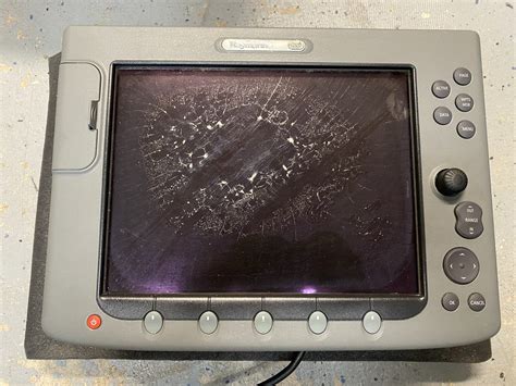 Raymarine GPS E120 Chartplotter に対する画像結果