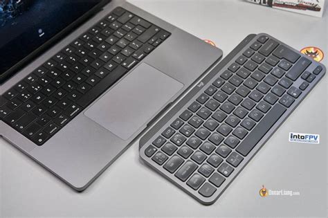 Logitech Mini Keyboard with Touchpad に対する画像結果